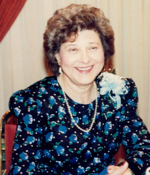 Vivian Strojny